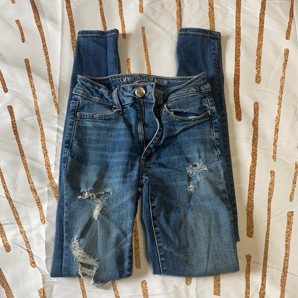 AMERICAN EAGLE HIGH WAISTED SKINNY JEANS